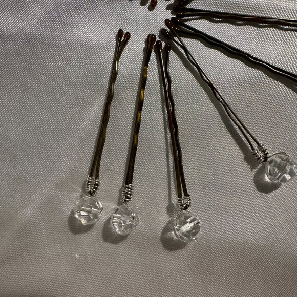 ✨ Elegant Set of 12 Swarovski Crystal Hair Pins ✨ - Picture 3 of 6